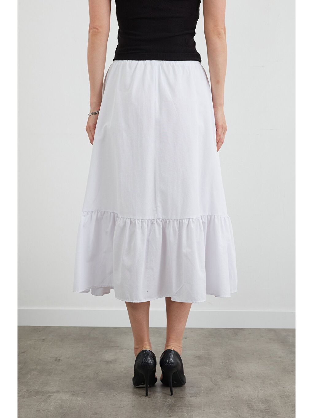 Beyaz Beli Lastikli Kurdeleli Etek-3