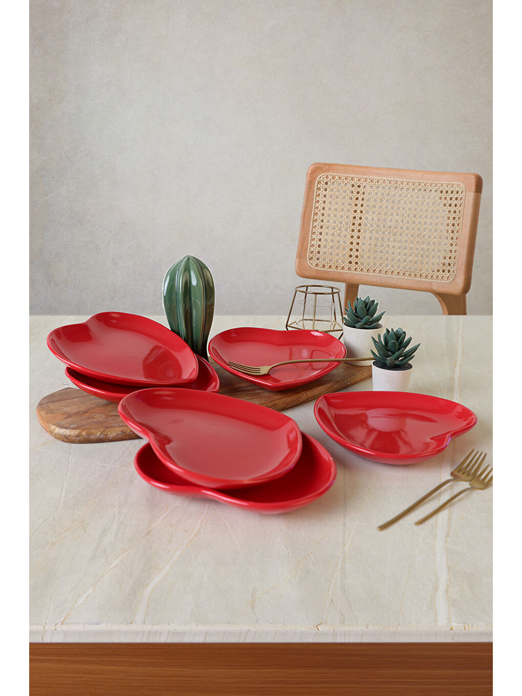 Kırmızı Kalp Pasta Tabağı 20 Cm 6 Adet-1