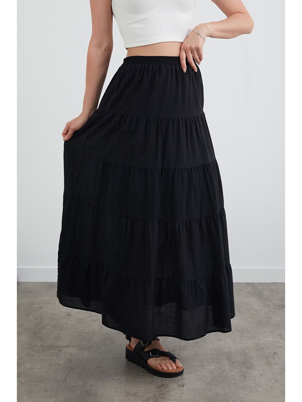 Siyah Beli Lastikli Fırfırlı Keten Etek-1
