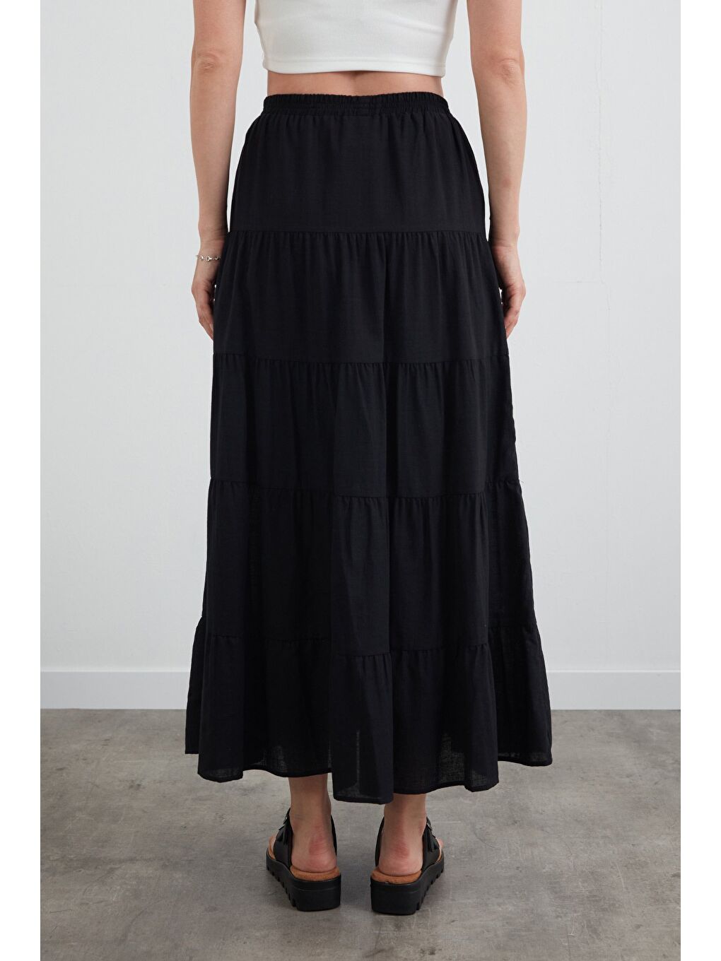 Siyah Beli Lastikli Fırfırlı Keten Etek-3