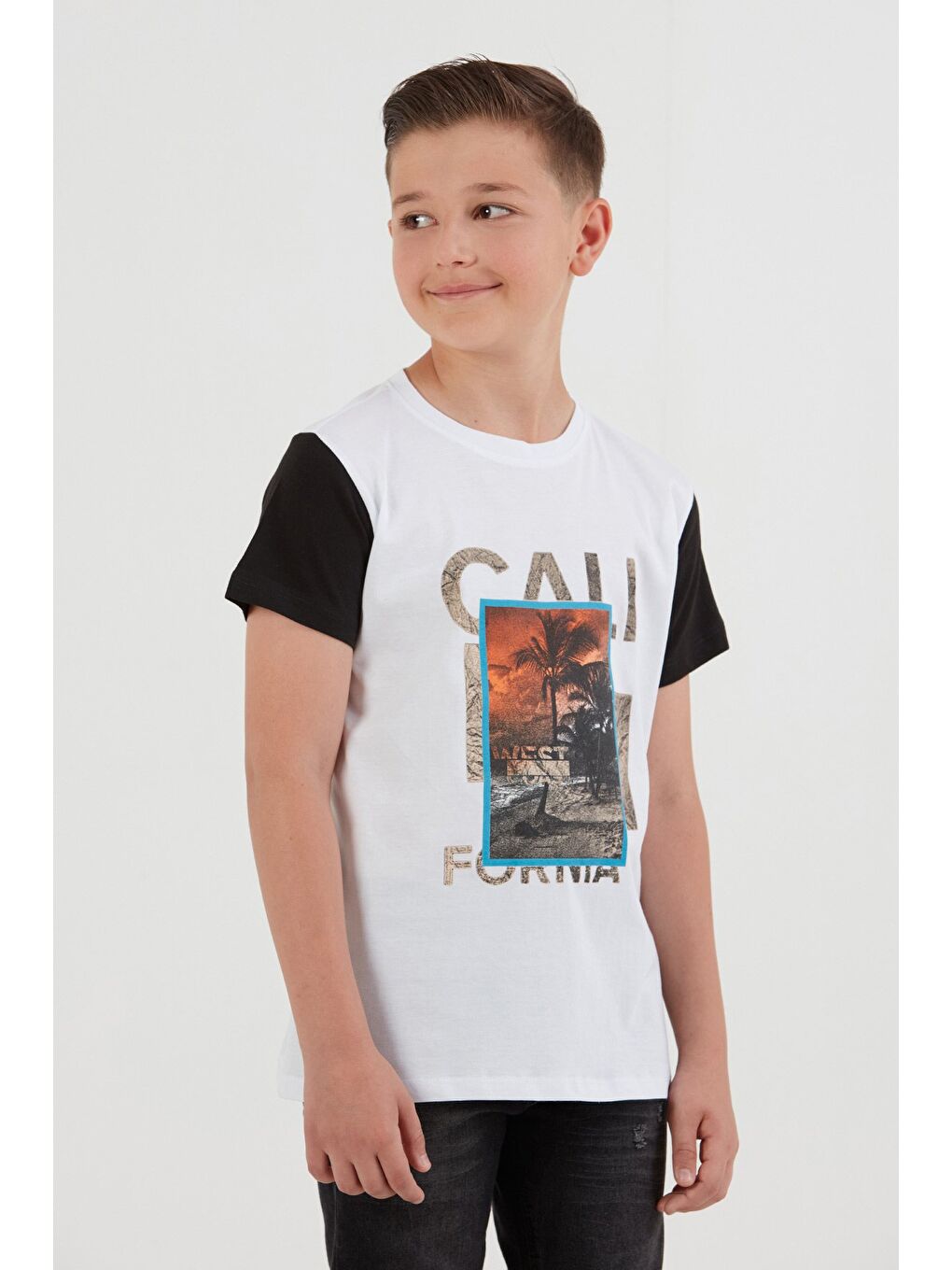 Beyaz %100 Pamuk Palmiye Baskılı Erkek Çocuk Tişört-4
