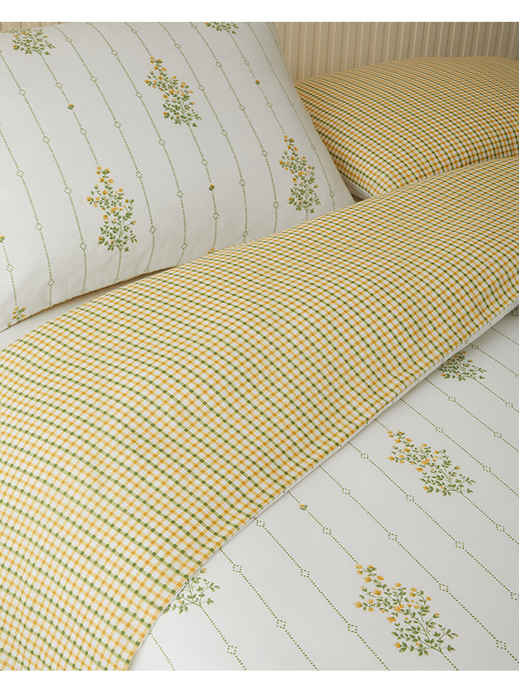 Delicate Bloss Pamuklu Çift Kişilik Nevresim Seti 200x220 Cm Sarı-yeşil-2
