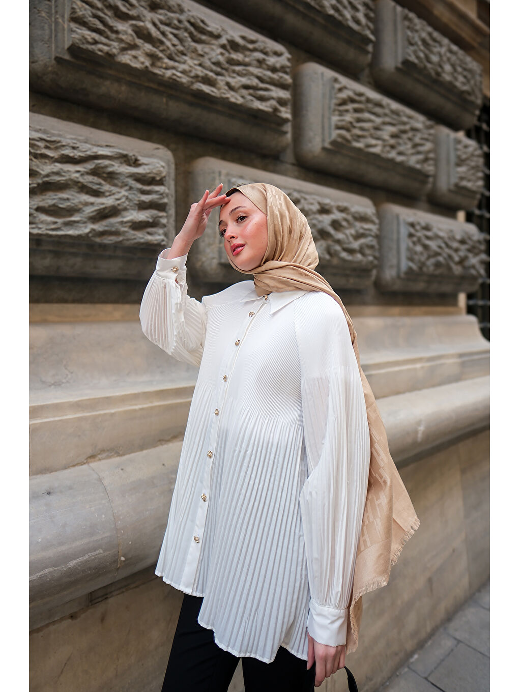 Kadın Gold Düğme Ve Piliseli Gömlek Beyaz-2