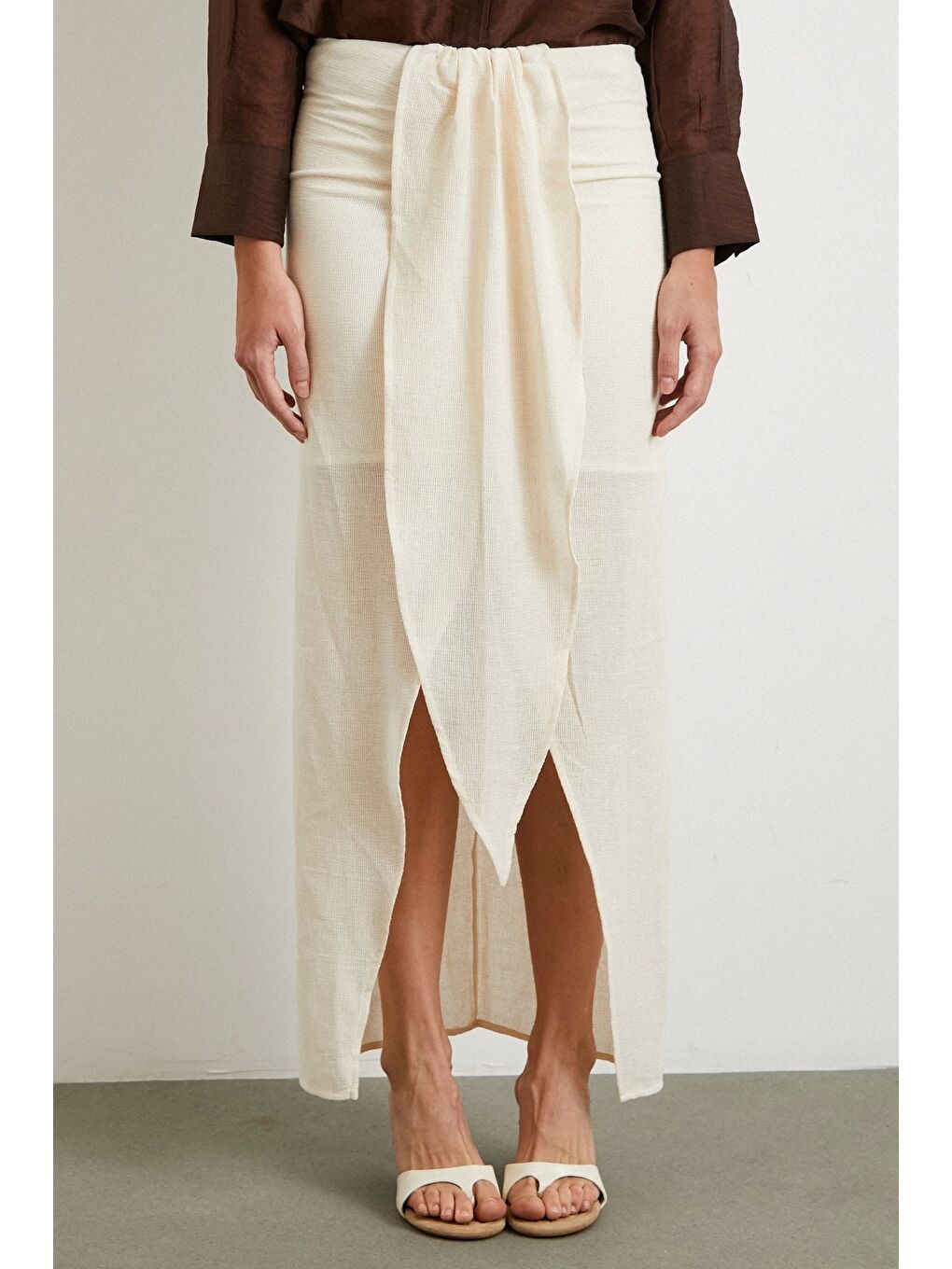 Ekru Önü Bağlamalı Etek Krem-3