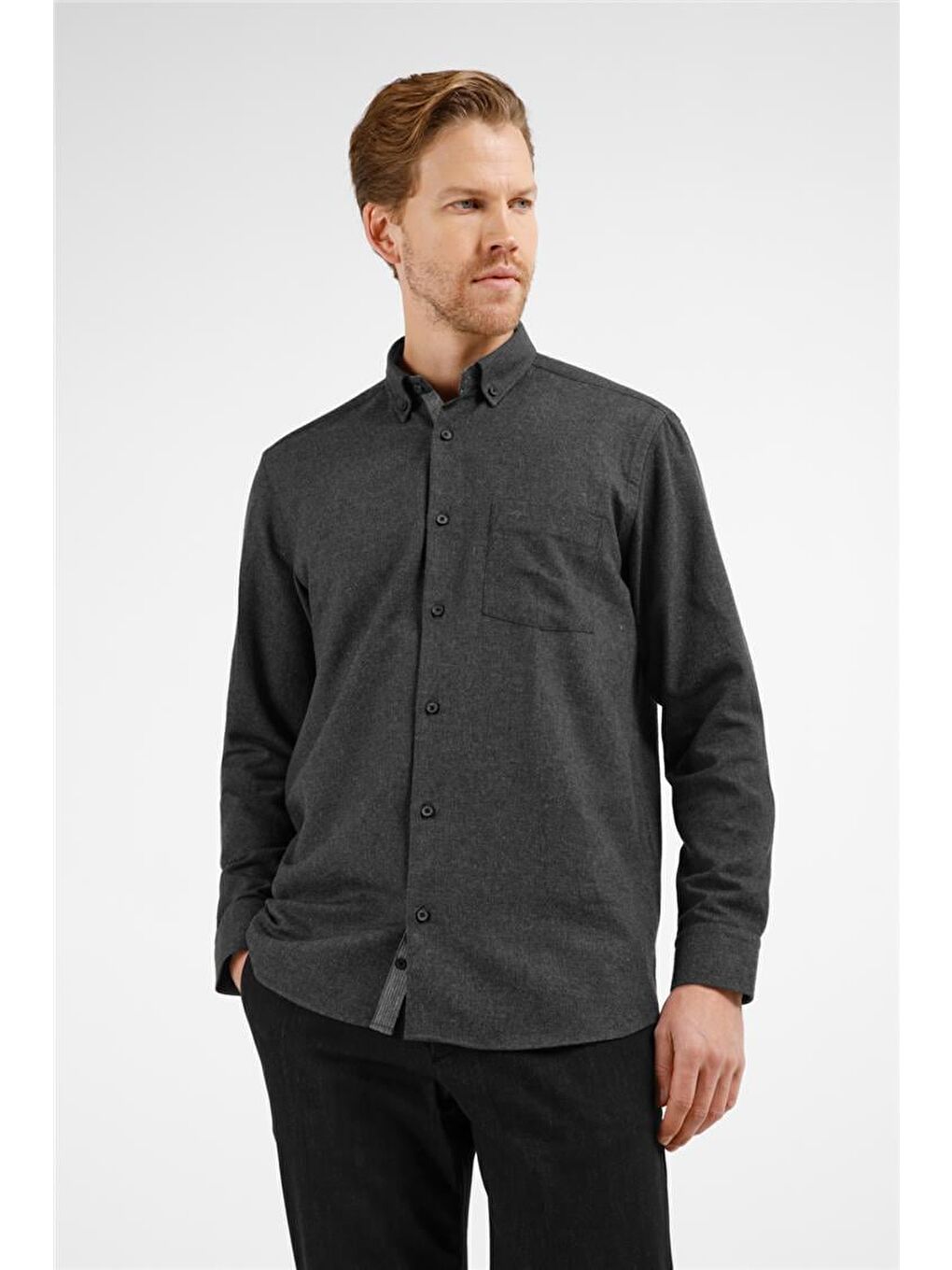 Siyah Düğmeli Yaka Uzun Kol Cepli Comfort Fit Pamuklu Gömlek 1004255234