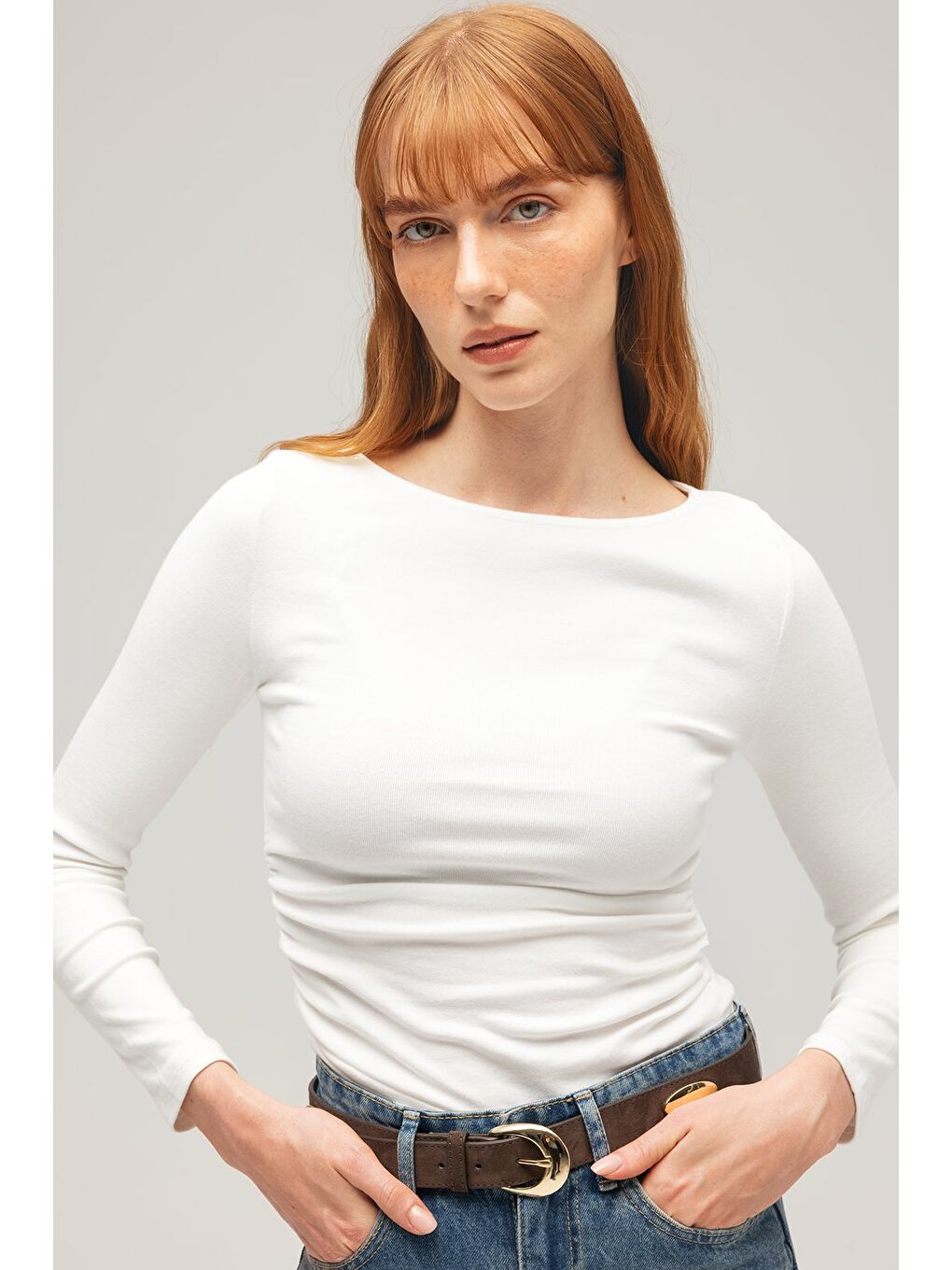 Beyaz Kadın Basic Uzun Kollu Drapeli Bluz-1