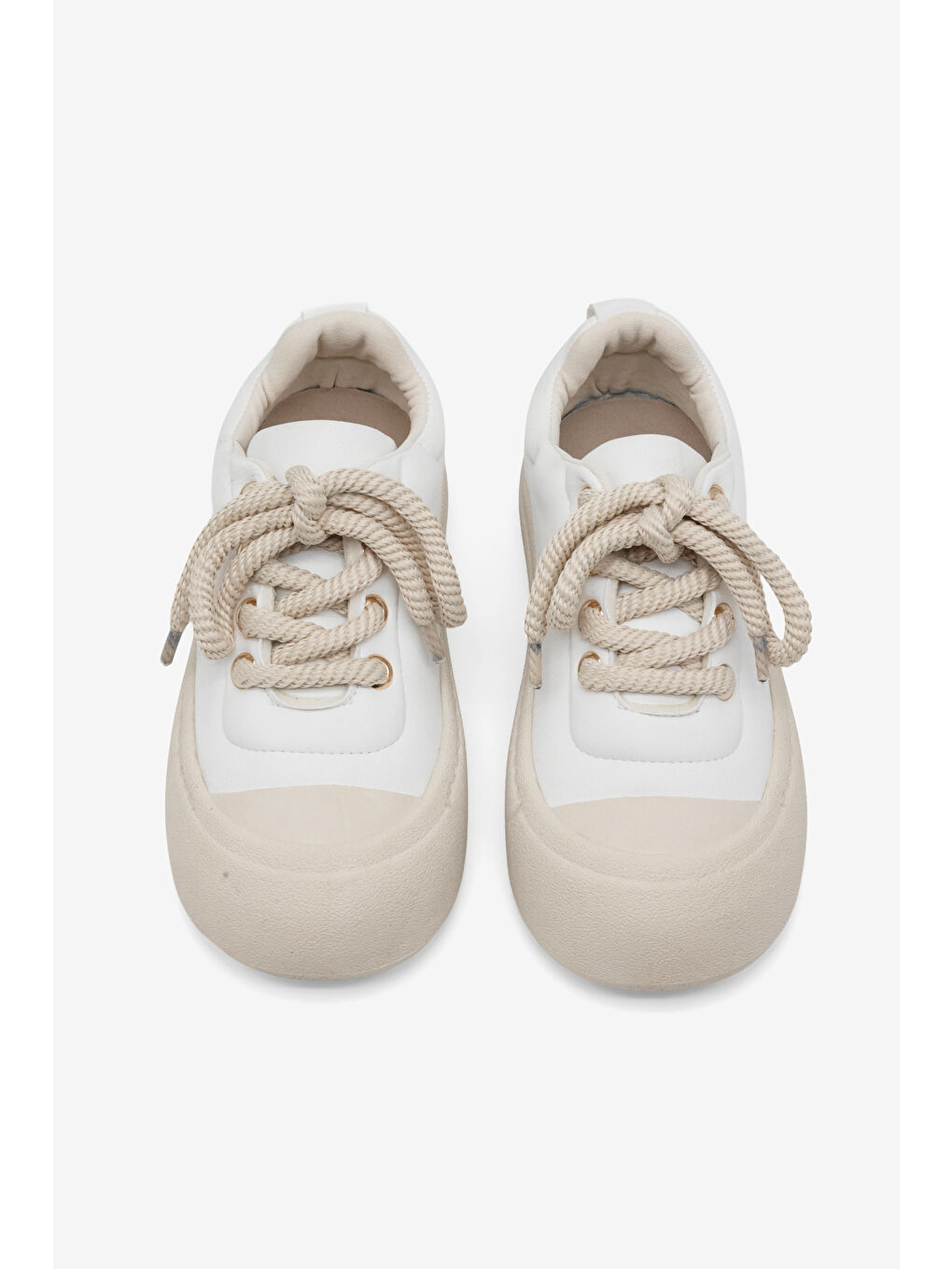Kadın Beyaz Rahat Kalıp Kauçuk Taban Bağcıklı Sneaker-4