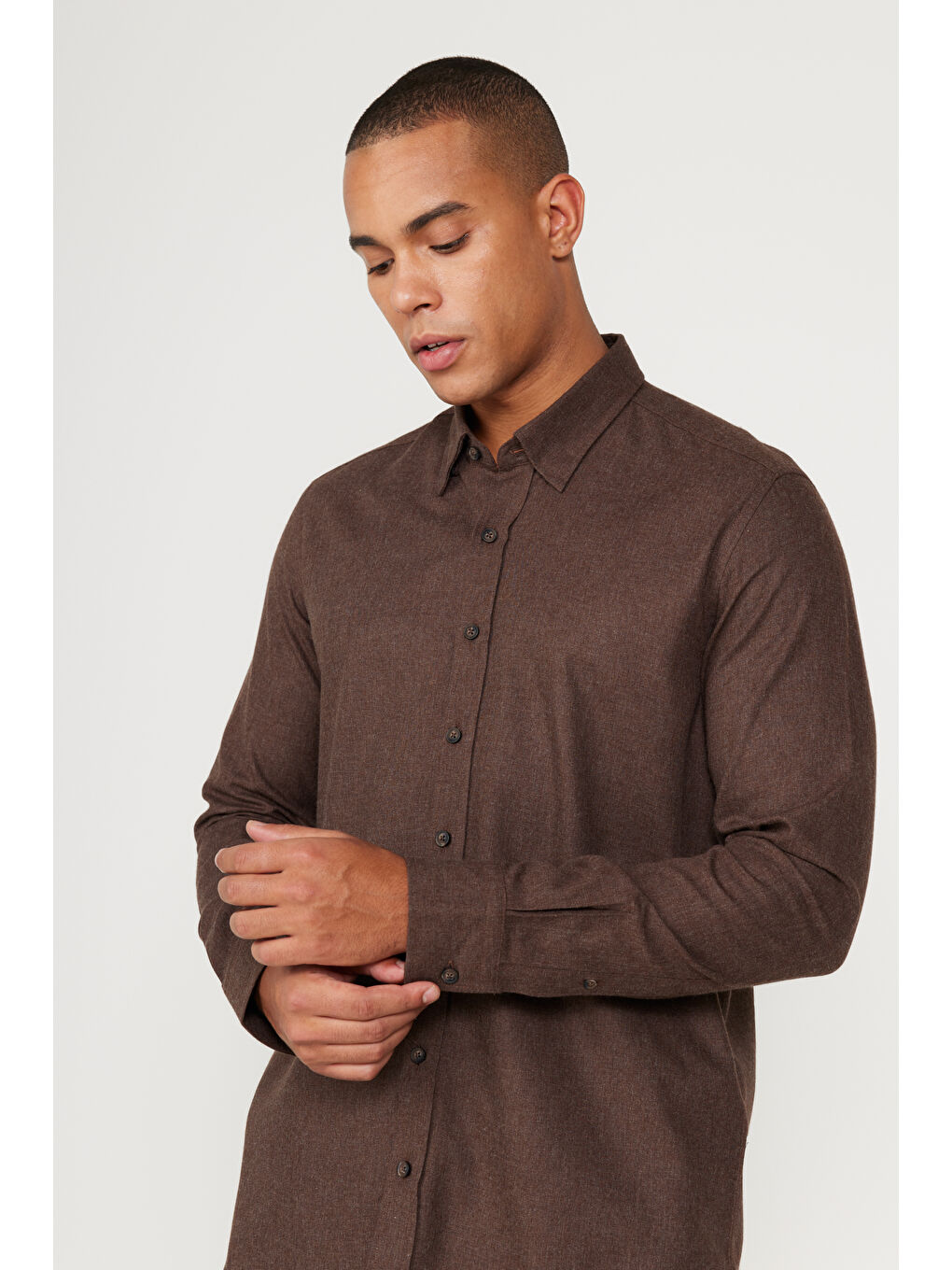 Erkek Kahverengi Recycle Slim Fit Dar Kesim Gizli Düğmeli Yaka Pamuklu Flanel Oduncu Gömlek-2