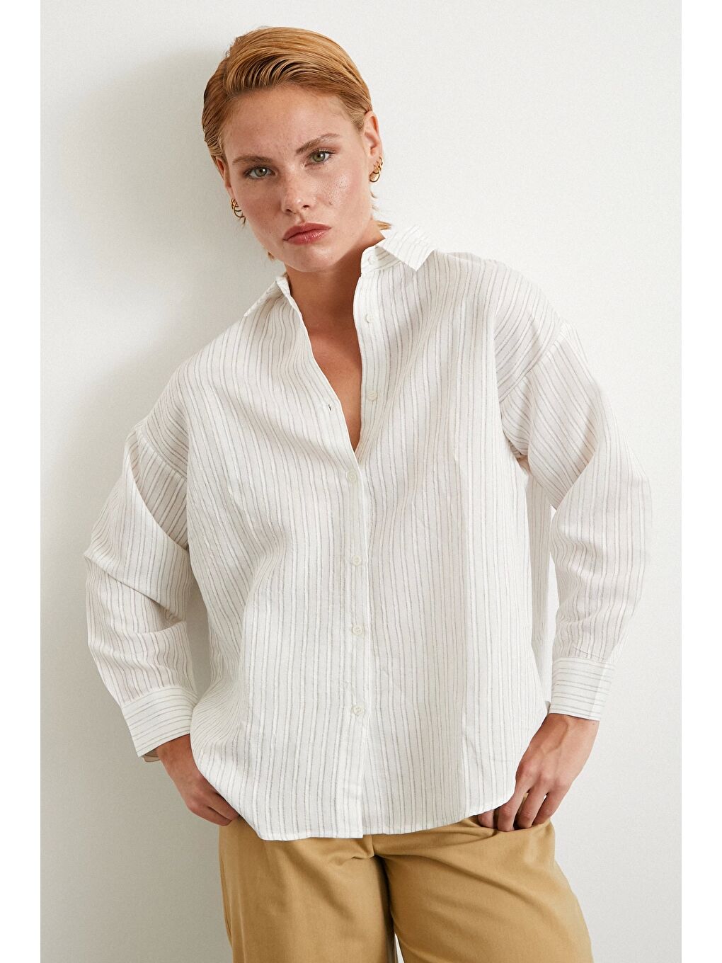 Bej Simetrik Çizgili Gömlek Taş-2