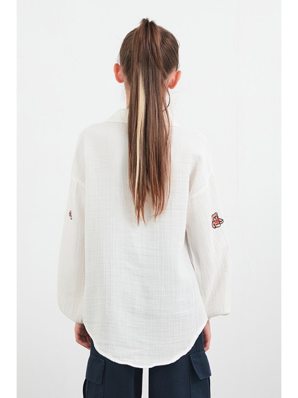Ekru %100 Pamuk Ayıcık Nakışlı Kız Çocuk Gömlek-3