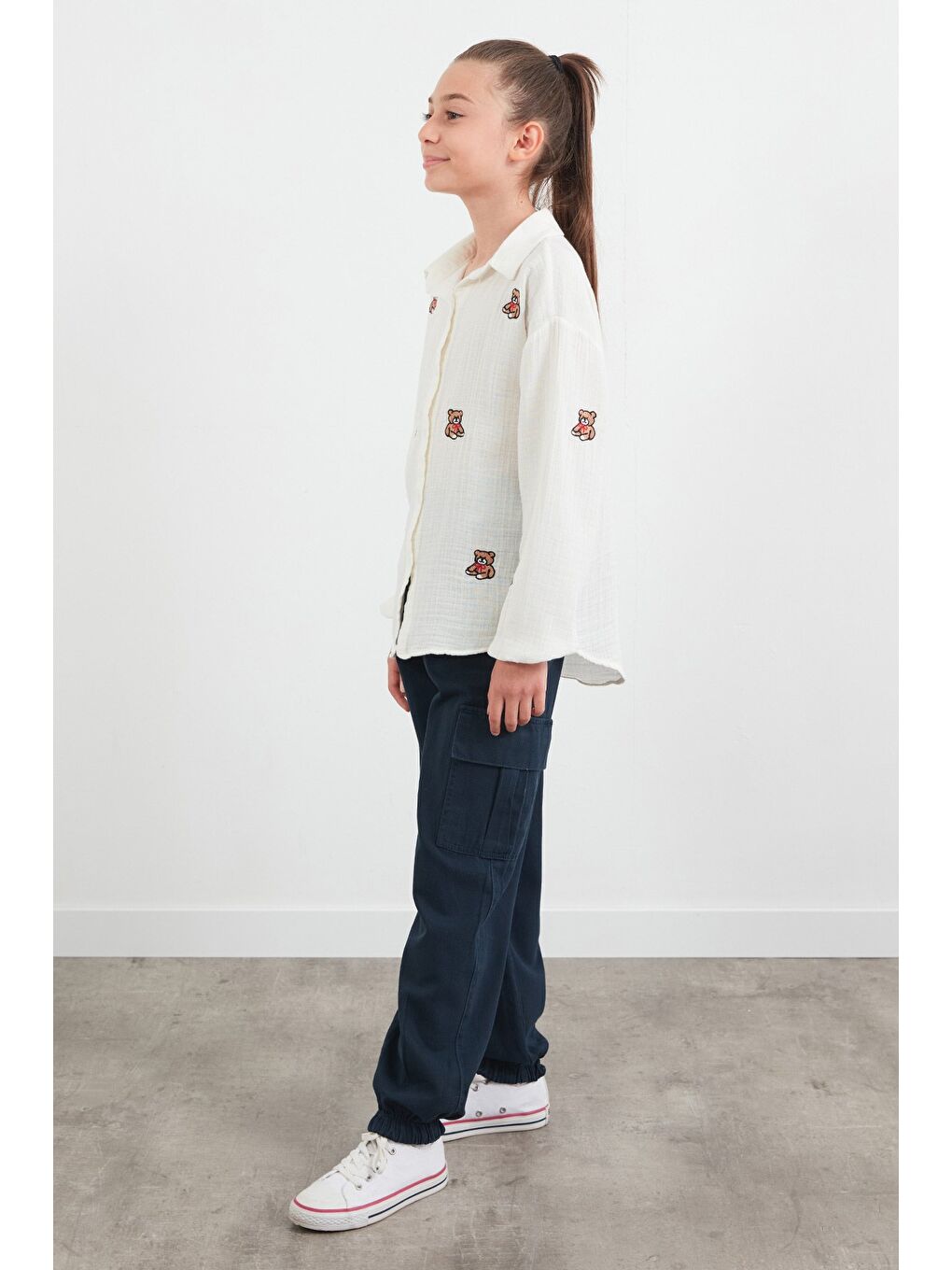 Ekru %100 Pamuk Ayıcık Nakışlı Kız Çocuk Gömlek-4