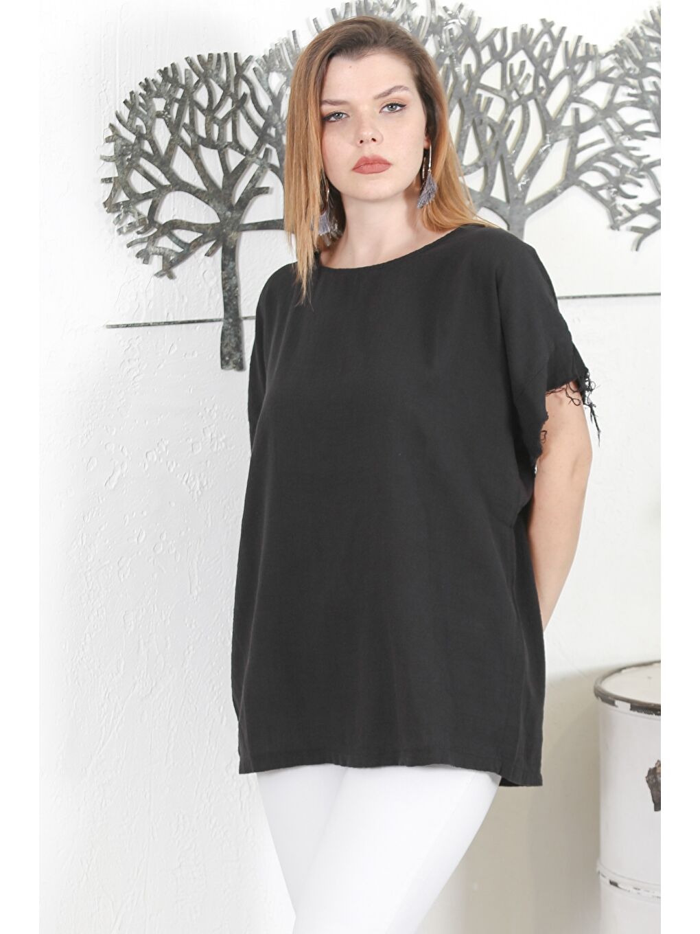 İtalyan Siyah Havuz Yaka Düşük Kol Yıkamalı Örme Casual Bluz-3