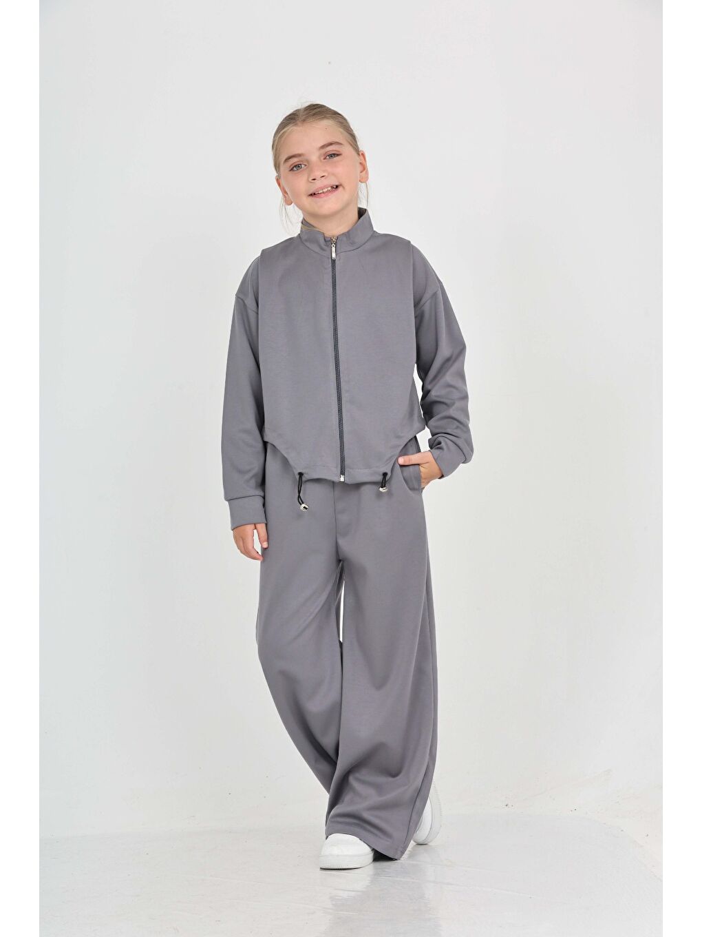 Antrasit Kız Çocuk Oval Kesim Detaylı Eşofman Takım-1