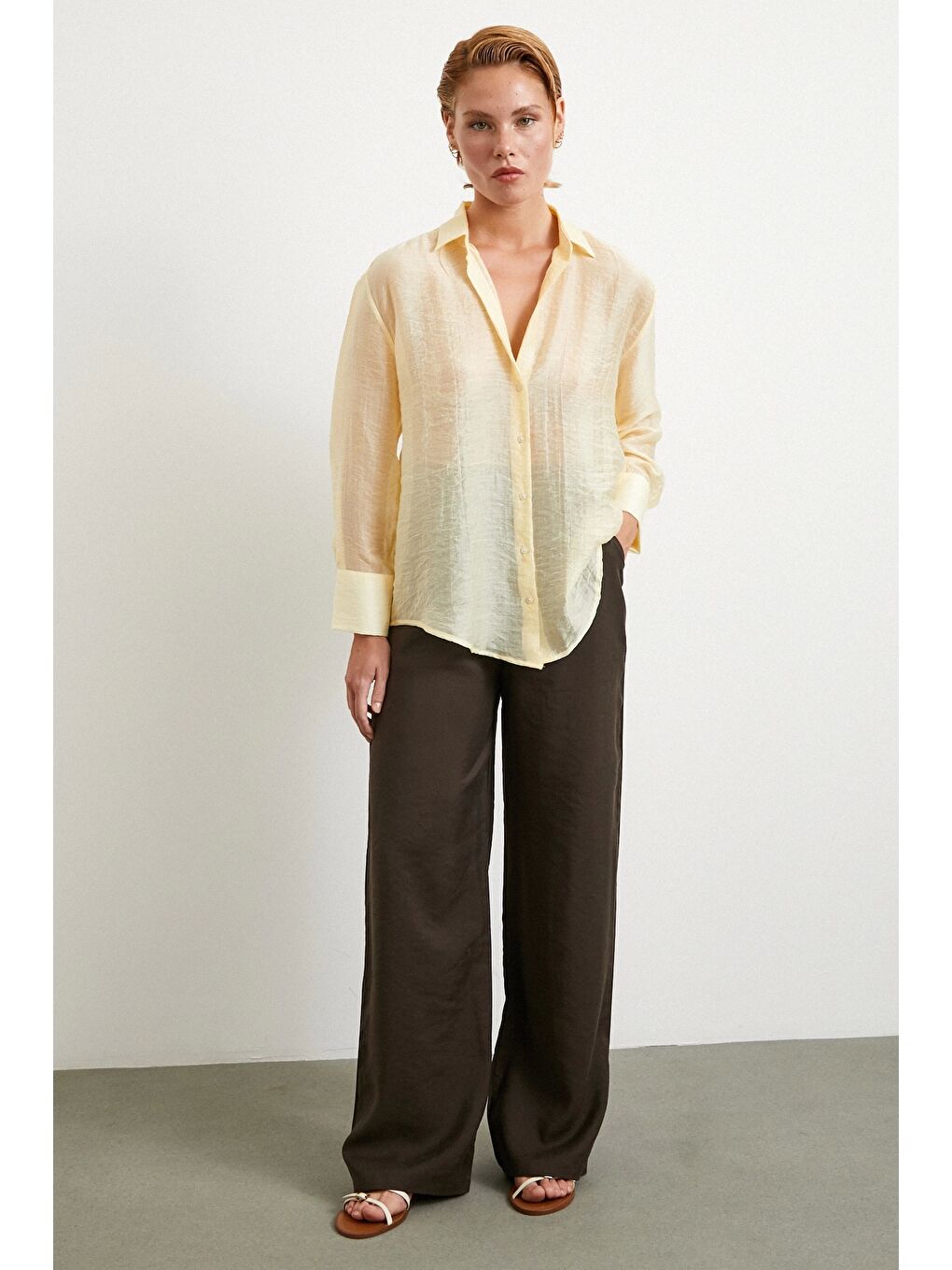 Modal Basic V Yaka Gömlek Sarı-1