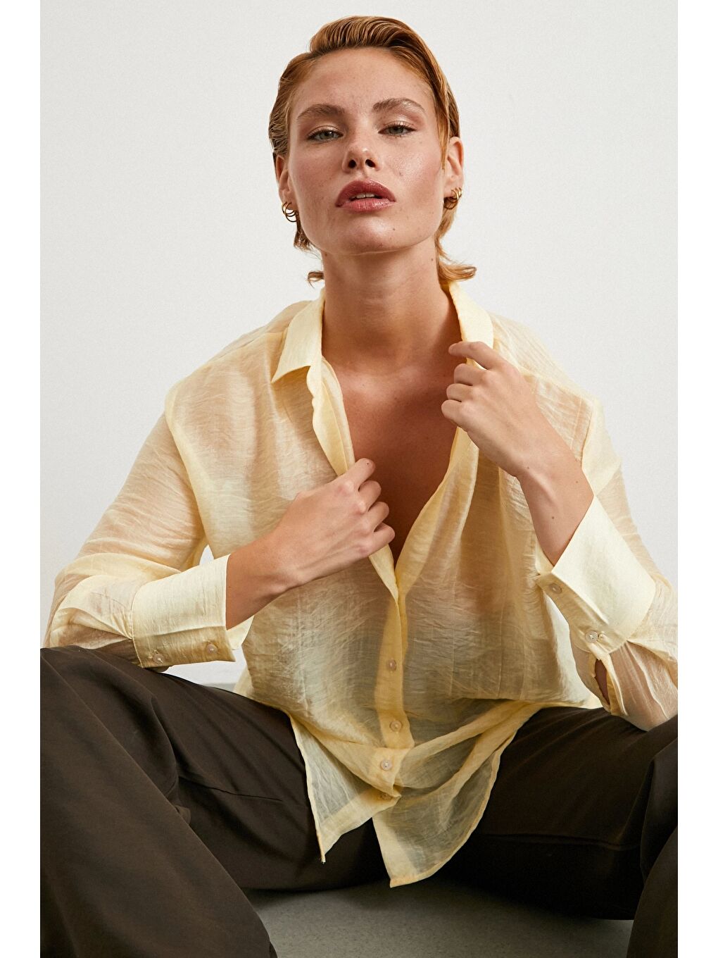 Modal Basic V Yaka Gömlek Sarı-3