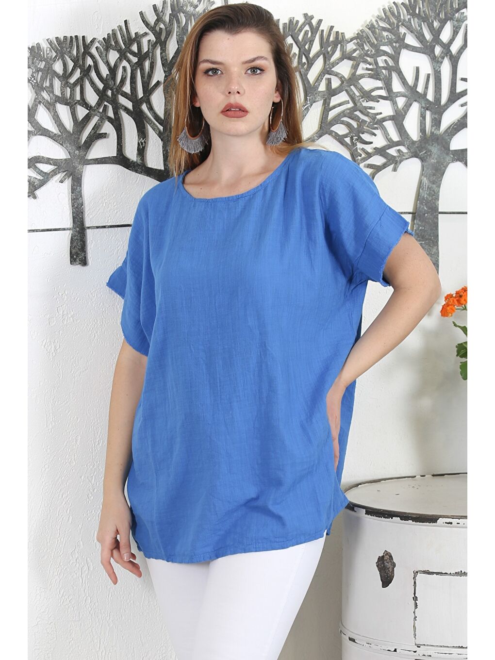 İtalyan Mavi Havuz Yaka Düşük Kol Yıkamalı Dokuma Casual Bluz-1