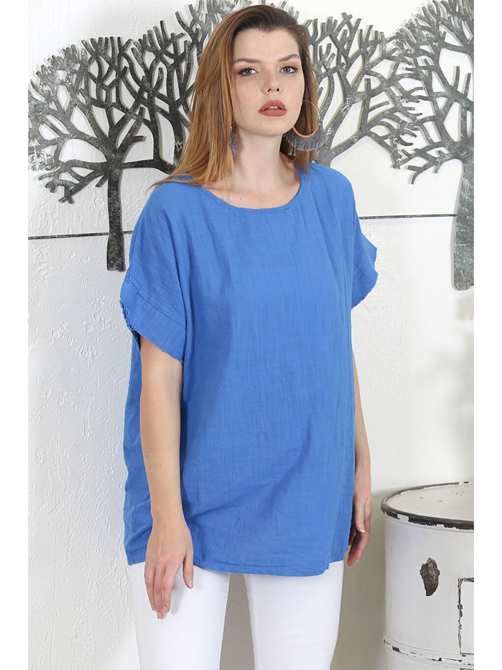 İtalyan Mavi Havuz Yaka Düşük Kol Yıkamalı Dokuma Casual Bluz-2