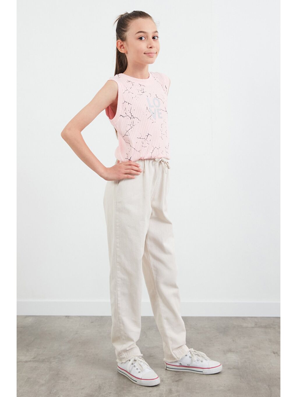 Bej Beli Lastikli Paçası Püsküllü Pantolon-4