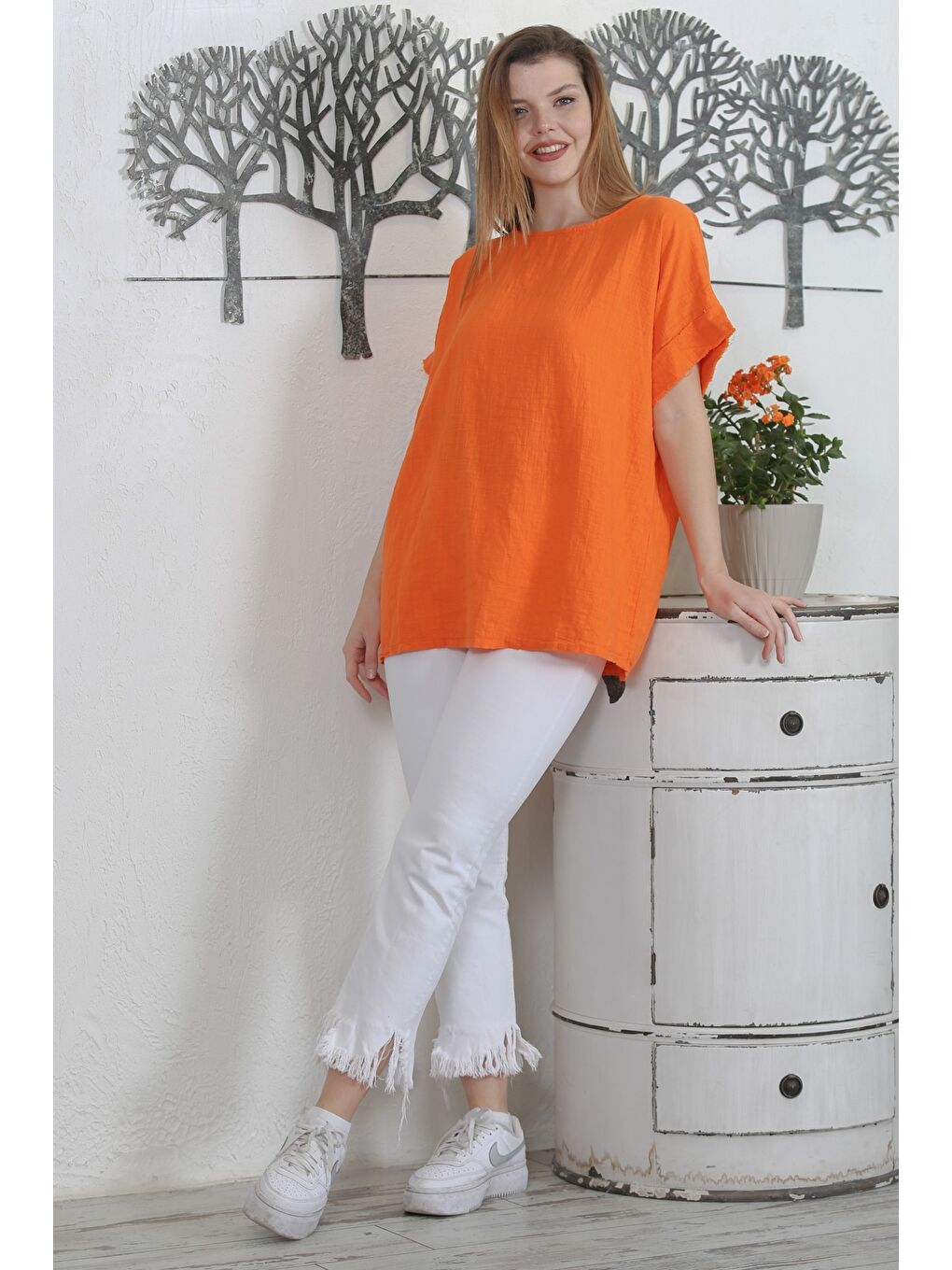 İtalyan Turuncu Havuz Yaka Düşük Kol Yıkamalı Dokuma Casual Bluz-1