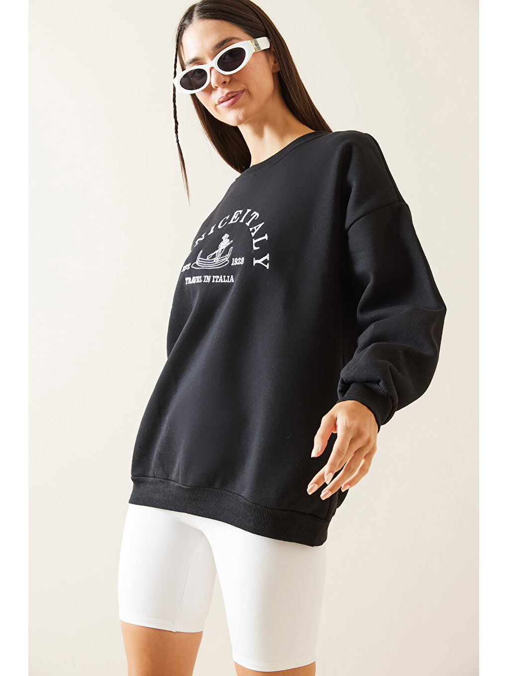 XHAN Siyah Bisiklet Yaka Nakışlı Sweatshirt 5KXK8-48979-02 - 1