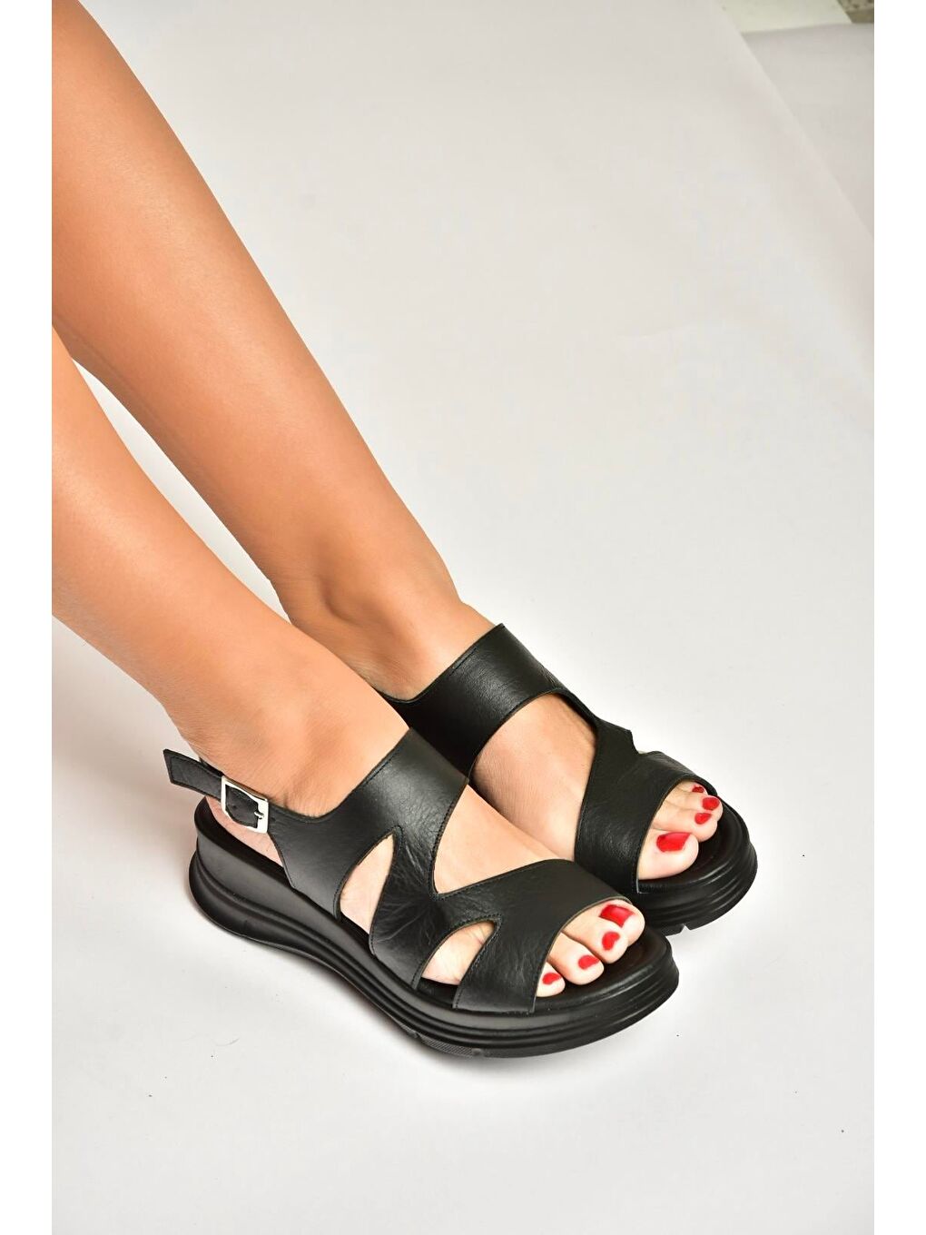 Siyah Kadın Sandalet Y555210403-1