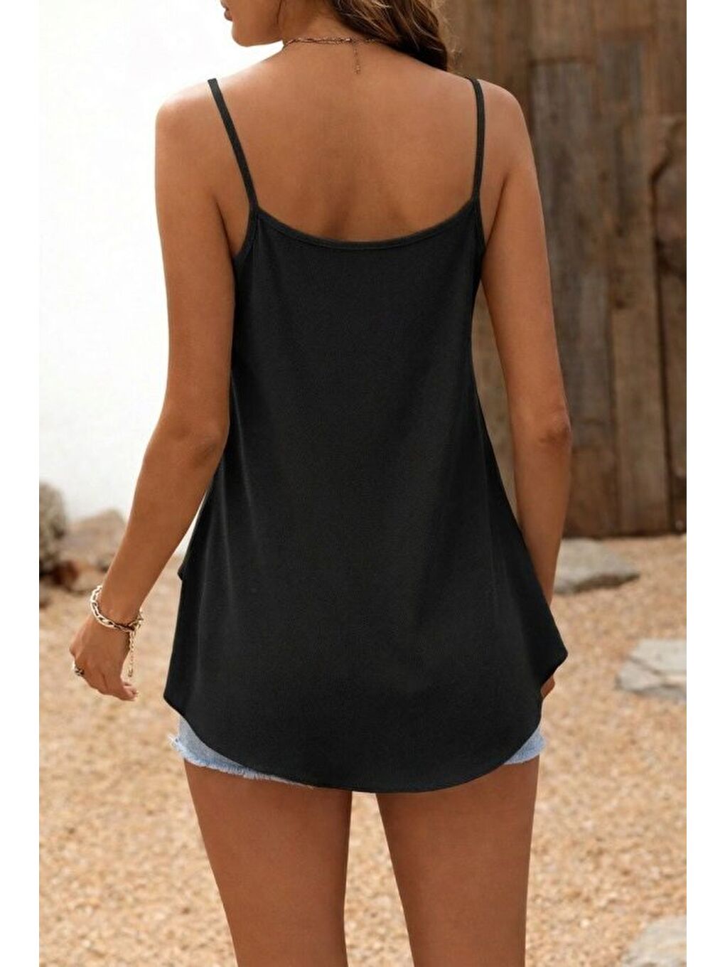 Siyah Kadın Ip Askılı Yuvarlak Yakalı Uzun Viskon Bluz-2