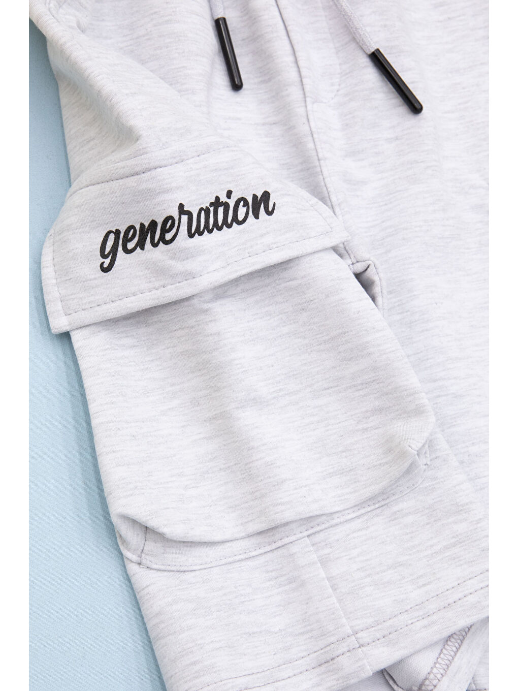 Gri Cebi Yazı Baskılı Beli Lastikli Erkek Çocuk Şort 21165-3