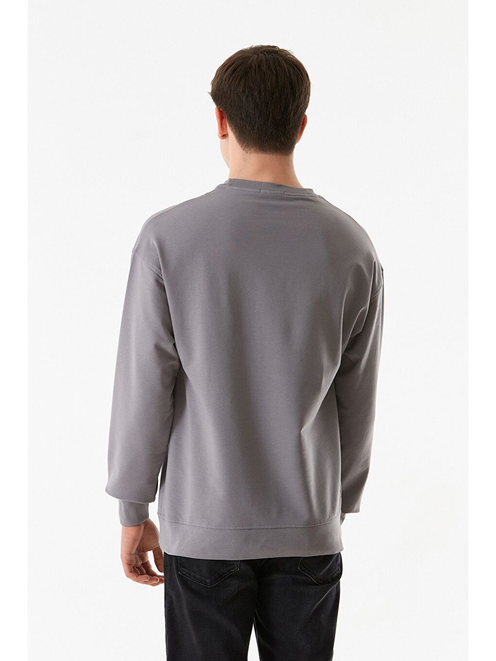 Fullamoda Gri Yazı Kabartmalı Bisiklet Yaka Sweatshirt - 3