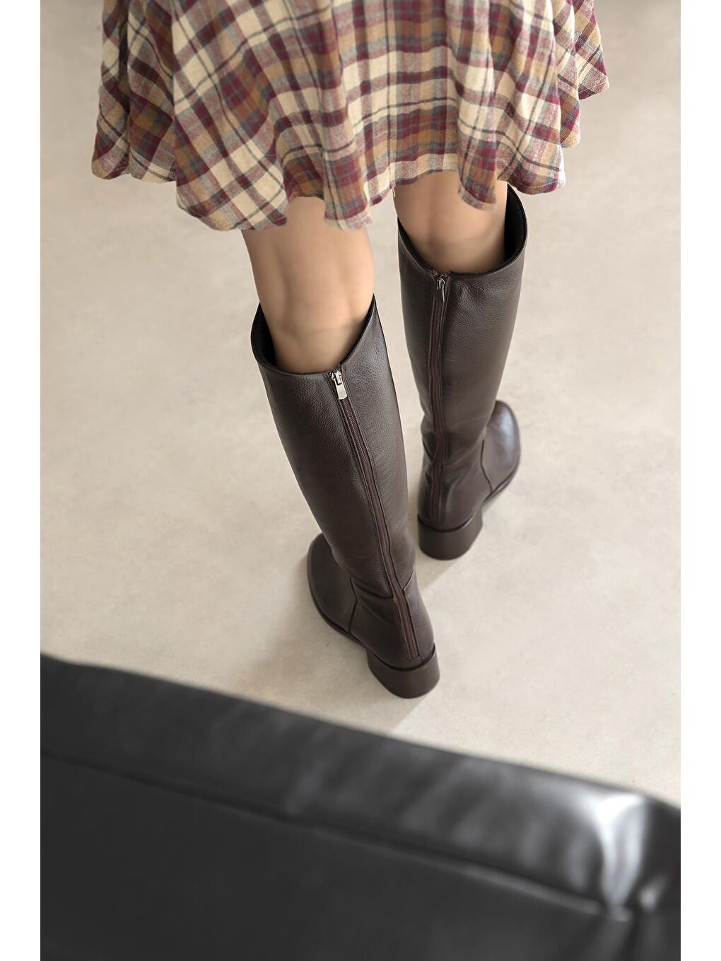 Kahverengi Carla Kadın Fermuar Detay Hakiki Deri Çizme Kahve-1