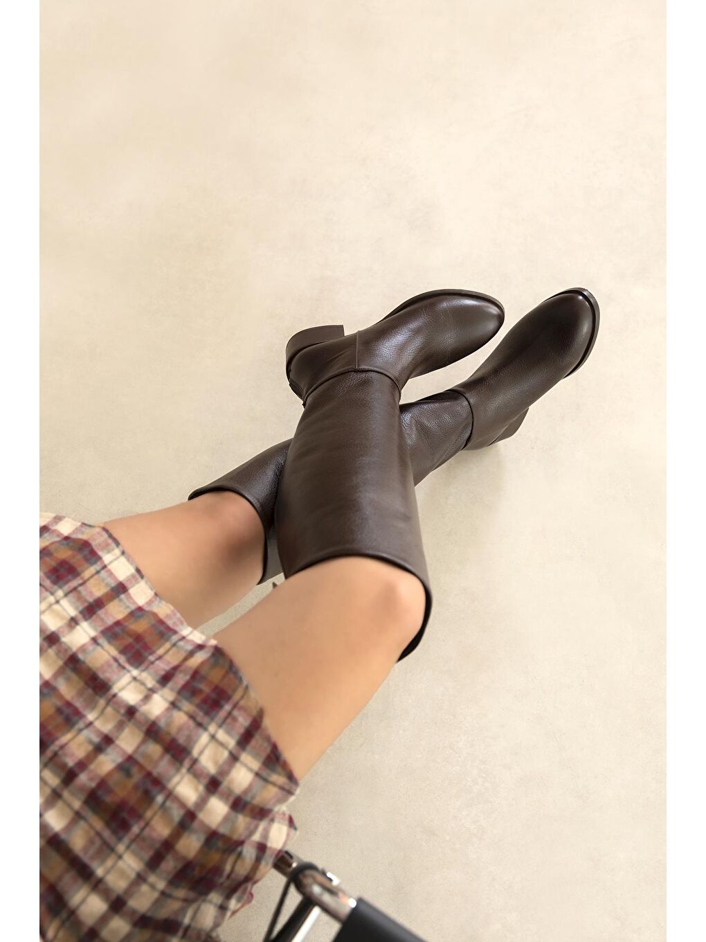 Kahverengi Carla Kadın Fermuar Detay Hakiki Deri Çizme Kahve-2