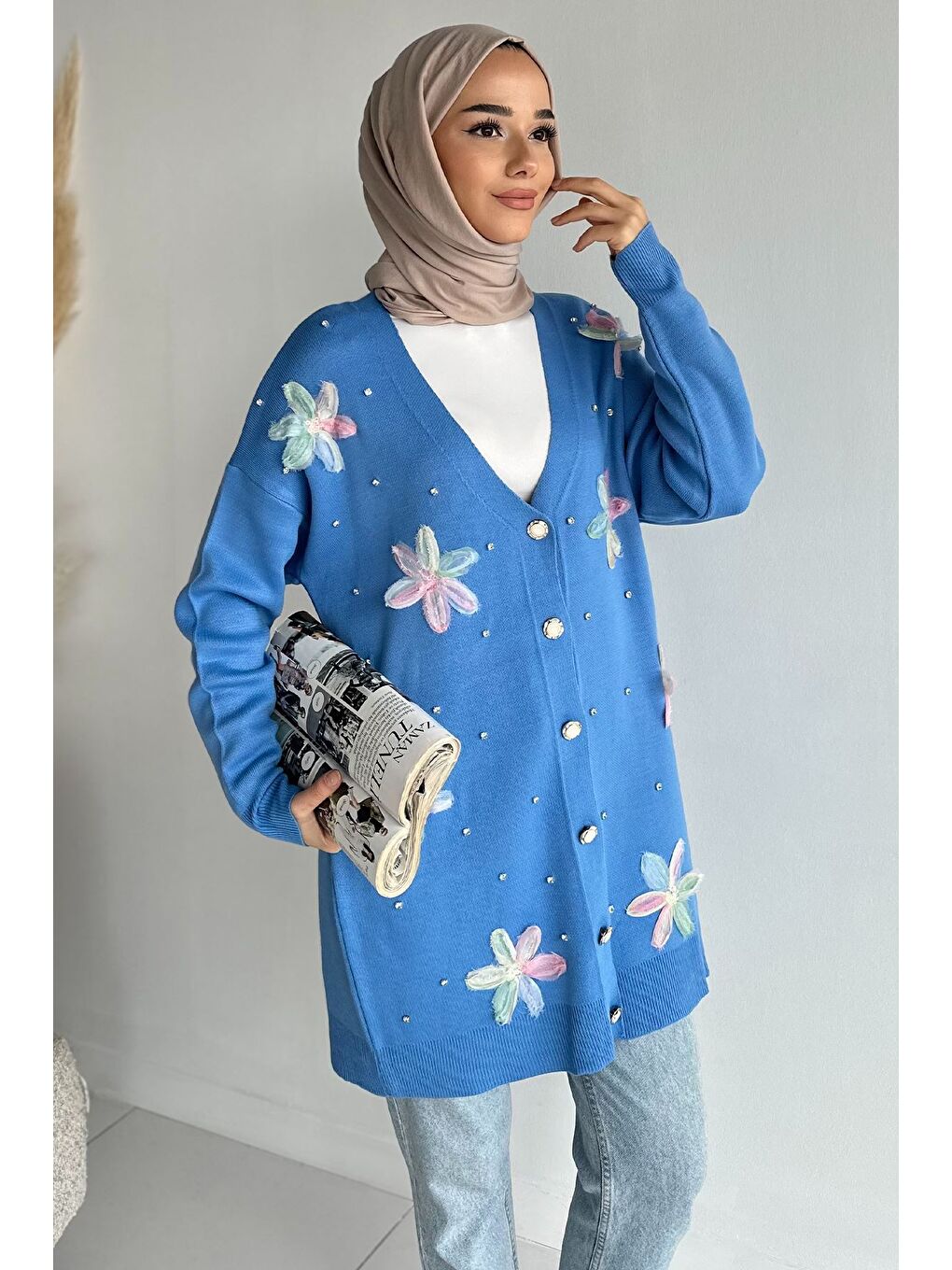 İndigo Taş Detaylı Çiçek İşlemeli Tesettür Triko Hırka