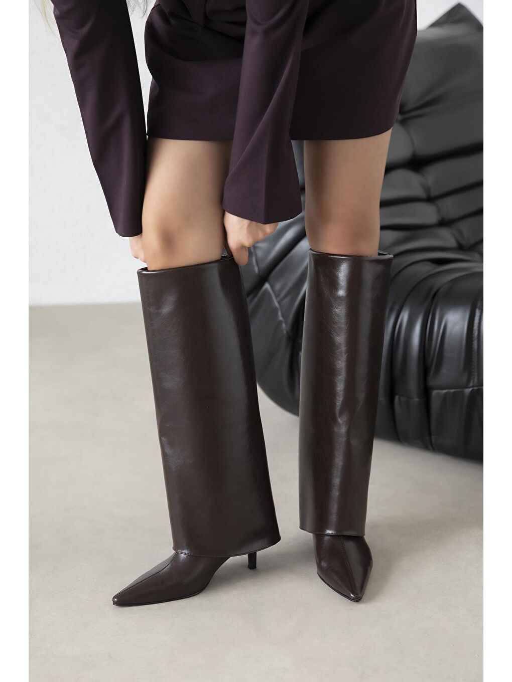 Kahverengi Zack Kadın Tozluk Detay Kırışık Deri Çizme Kahve-1