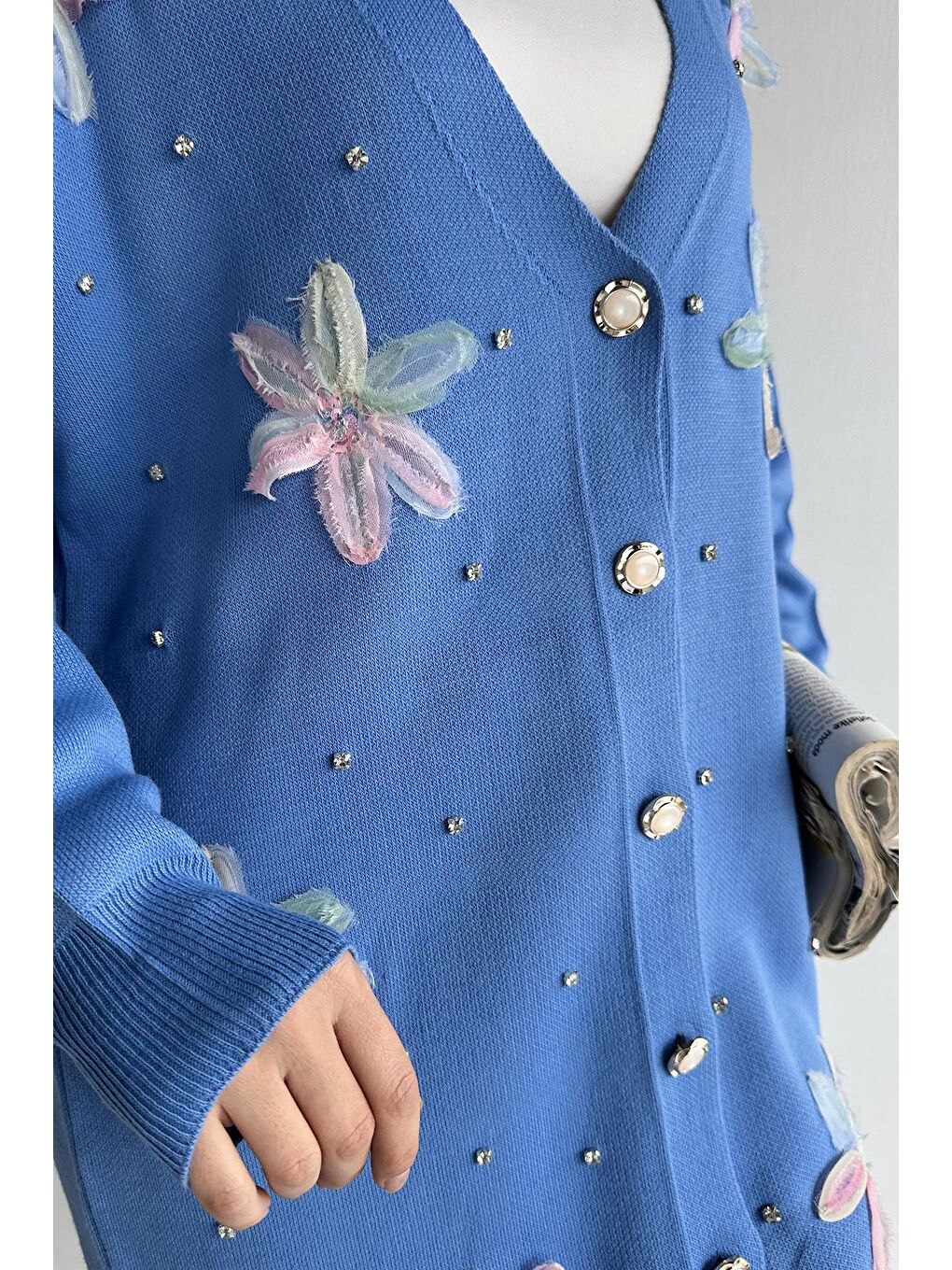 İndigo Taş Detaylı Çiçek İşlemeli Tesettür Triko Hırka-6