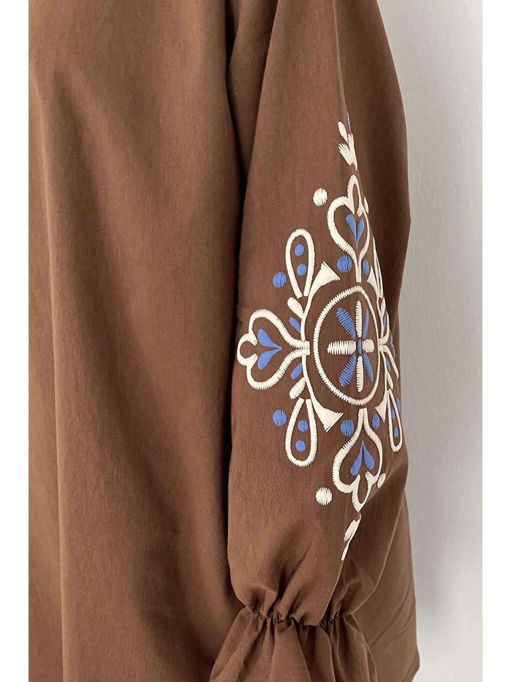 Kol Nakışlı Tunik Acı Kahverengi-3