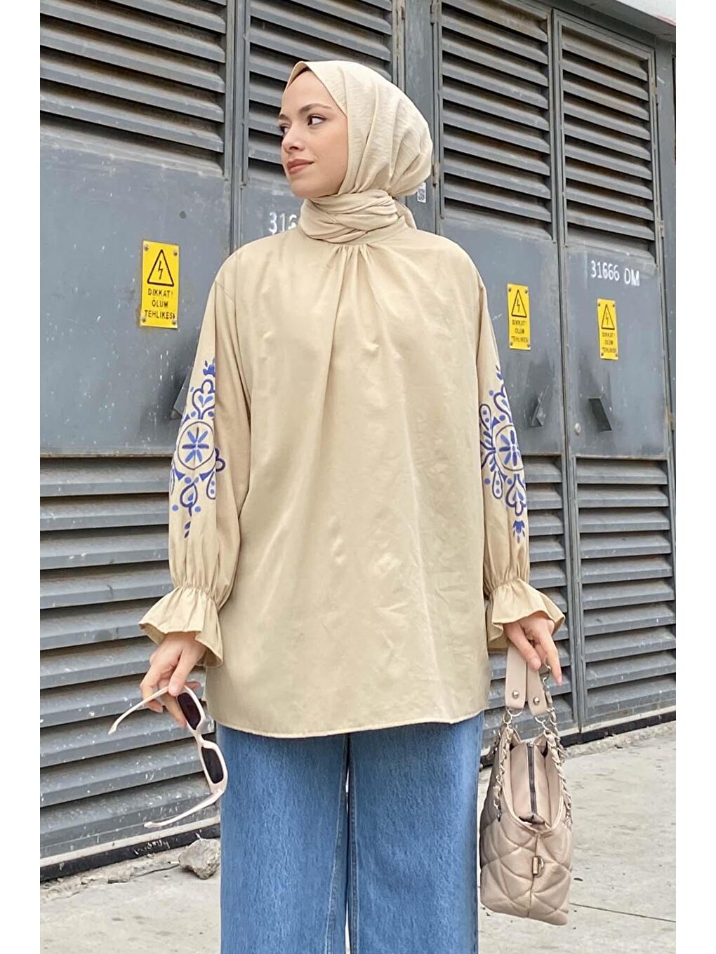 Kol Nakışlı Tunik Bej-2