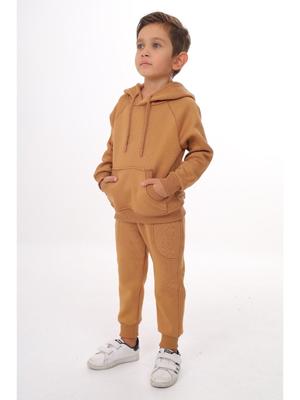 Kahverengi Erkek Çocuk Nakışlı Eşofman Takım-1