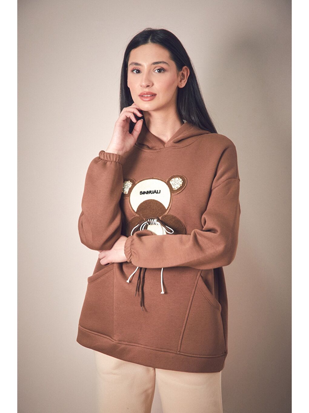 Kahverengi 3 İplik Ayıcık Nakışlı Kapüşonlu Sweatshirt-2