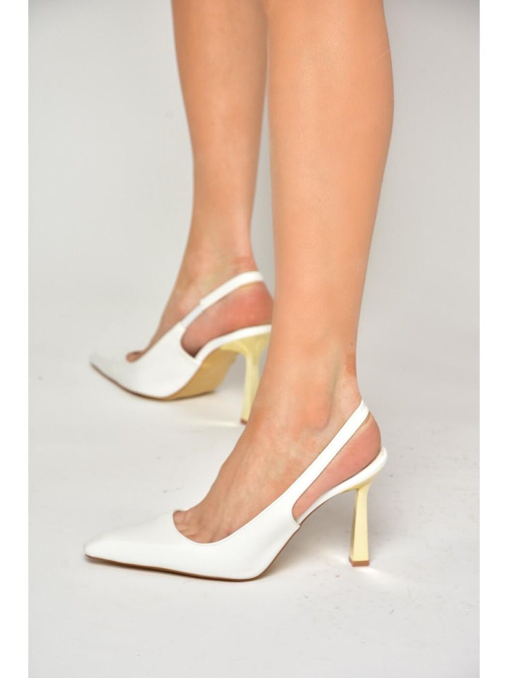 S7520746 Beyaz Kadın Topuklu Ayakkabı-1