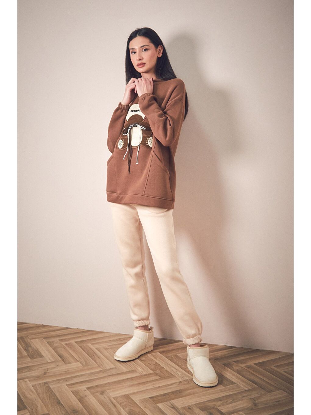 Kahverengi 3 İplik Ayıcık Nakışlı Kapüşonlu Sweatshirt-3