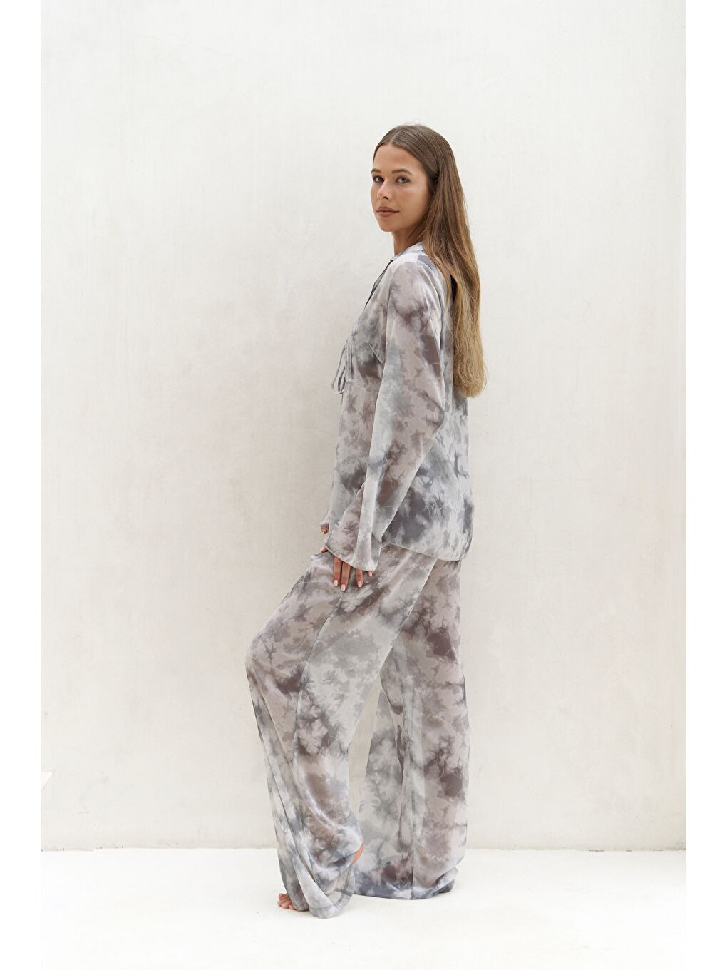 Saifudin Bağcık Detaylı Gri Gömlek Pantolon Takım-1