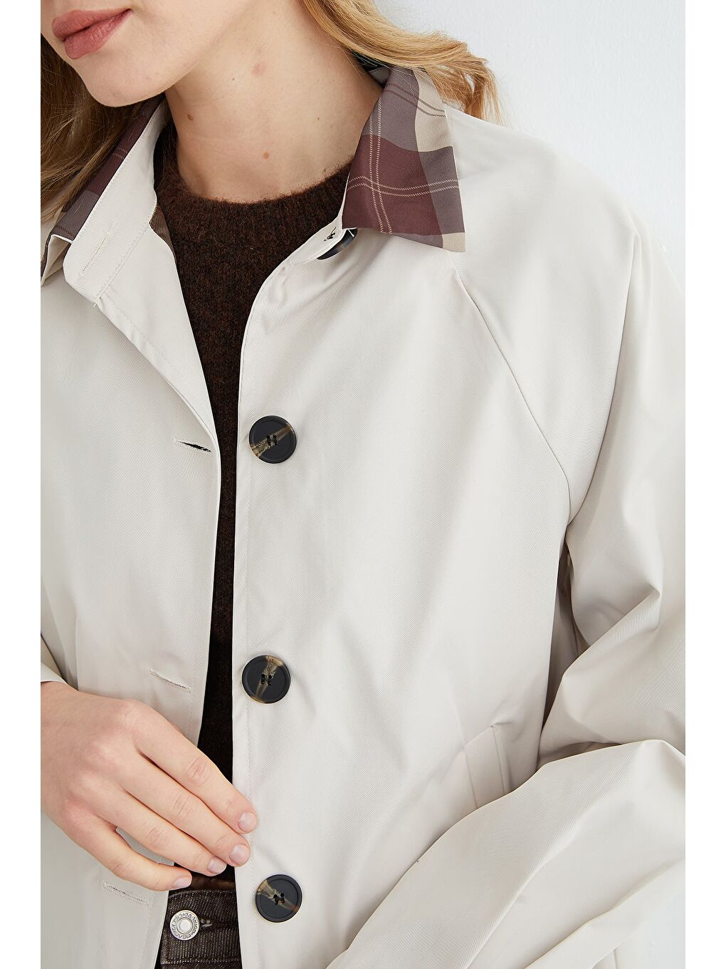 Bej Ekose Detaylı Düğmeli Trençkot-3