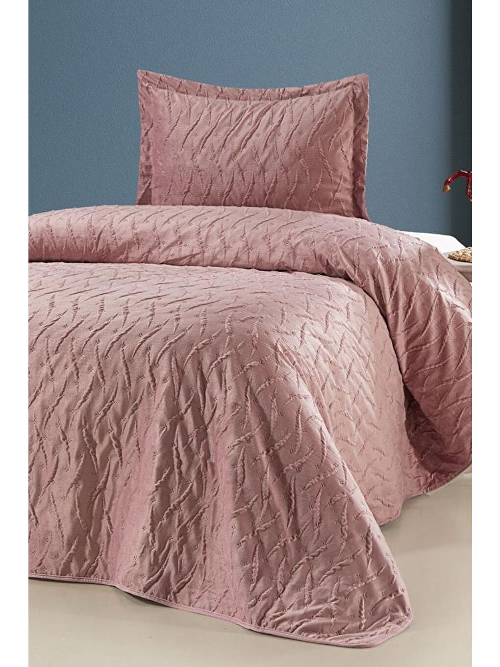 Pembe Zara Tek Kişilik Lüks Kadife Yatak Örtüsü Gül Kurusu