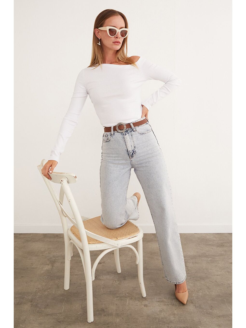 Beyaz Basic Kayık Yaka Modal Bluz-1