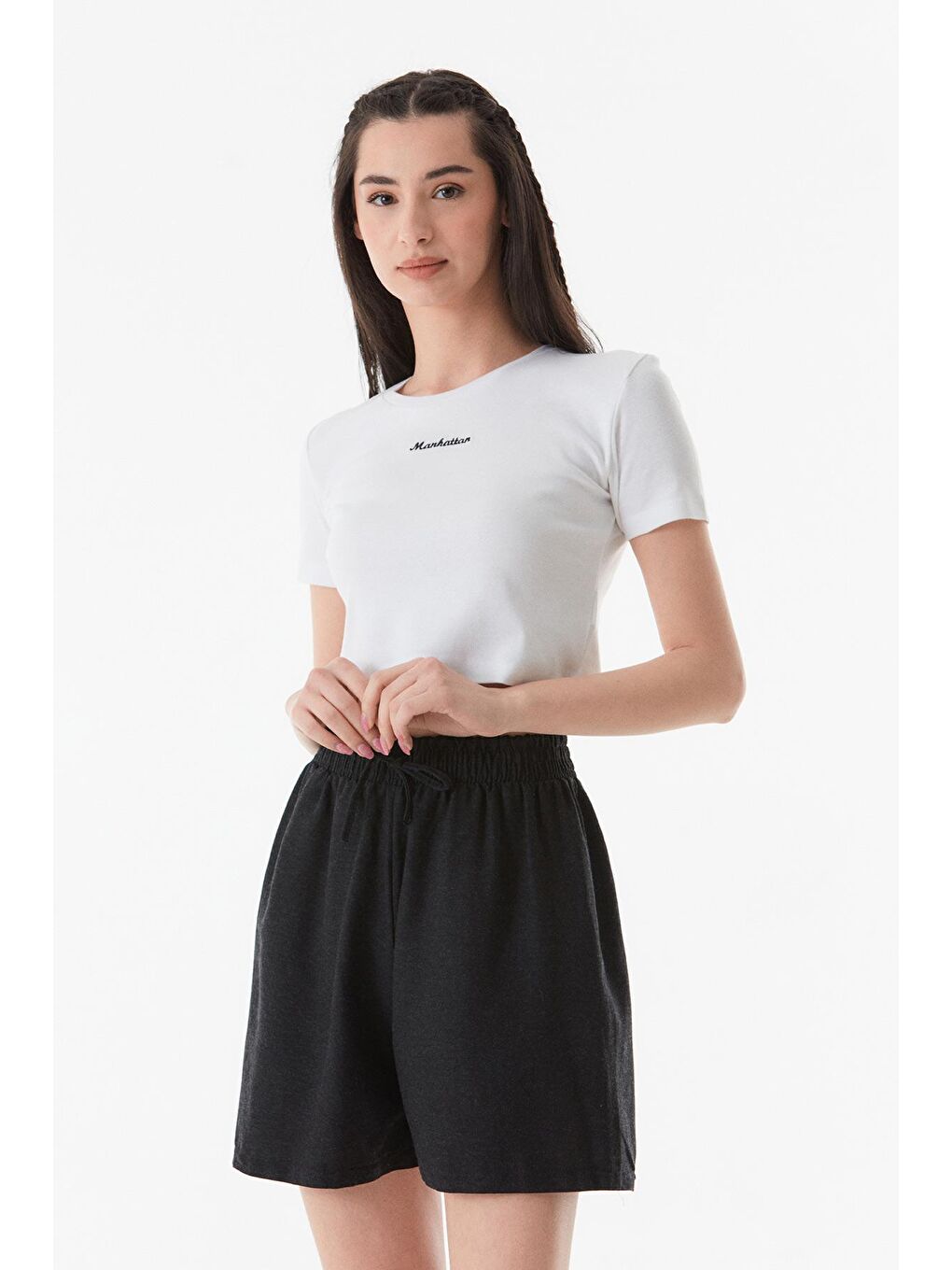 Siyah Basic Beli Lastikli Keten Şort-1