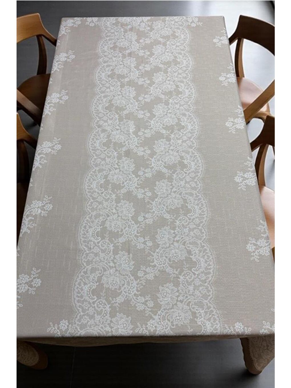 Kahverengi Zaraf Dertsiz Masa Örtüsü 150x200 cm Kahve-1