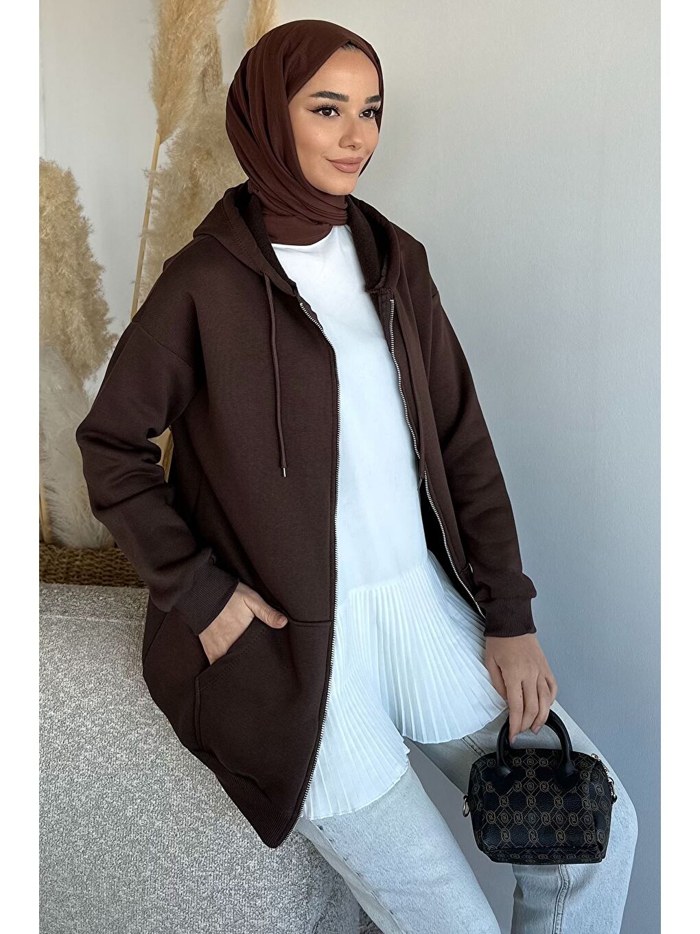 Kahverengi Kapüşonlu Şardonlu Tesettür Sweatshirt-4