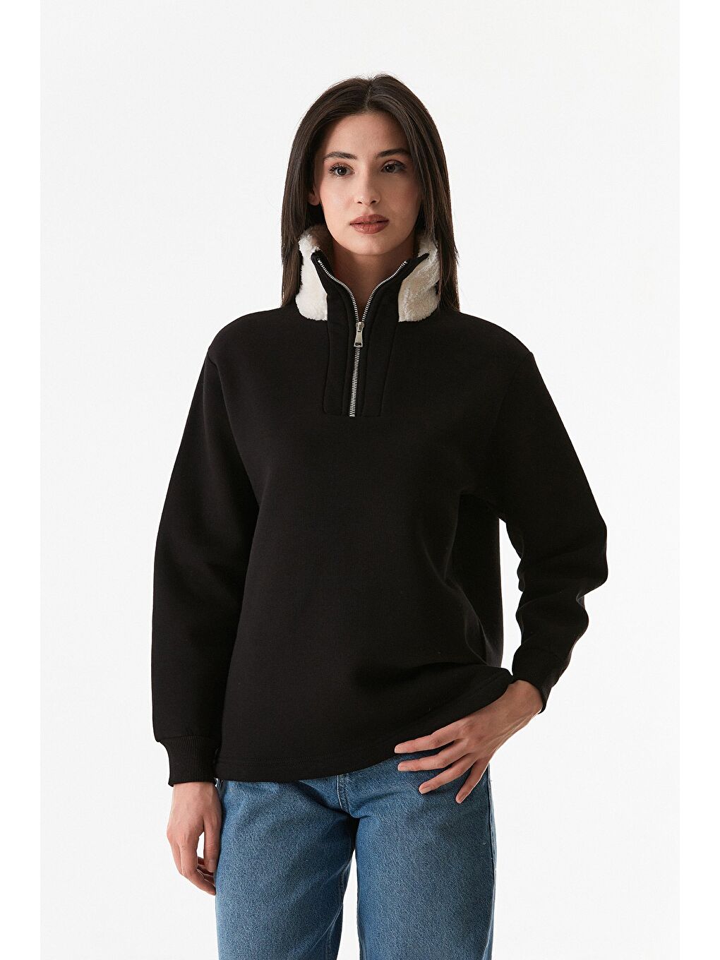 Fullamoda Siyah 3 İplik Basic Yakası Pelüş Detaylı Beli Stoperli Sweatshirt