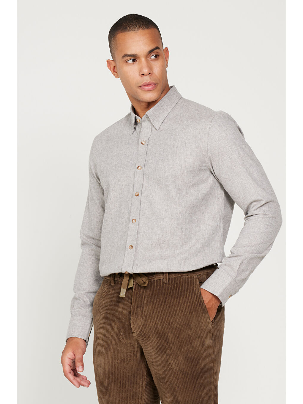 Erkek Bej Recycle Slim Fit Dar Kesim Gizli Düğmeli Yaka Pamuklu Flanel Oduncu Gömlek-3