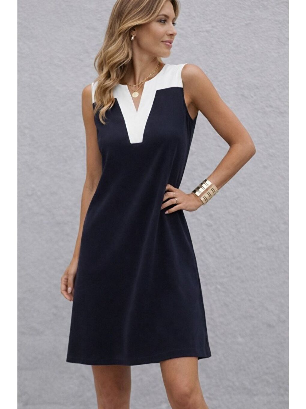 Siyah Kadın Askılı V Yakalı çift Renkli Kısa Viskon Iki Iplik Elbise-2