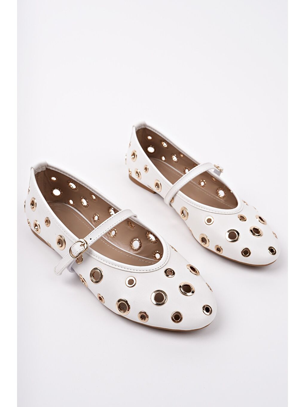 Beyaz MİSHA Tek Bant Troklu Günlük Kadın Babet-2